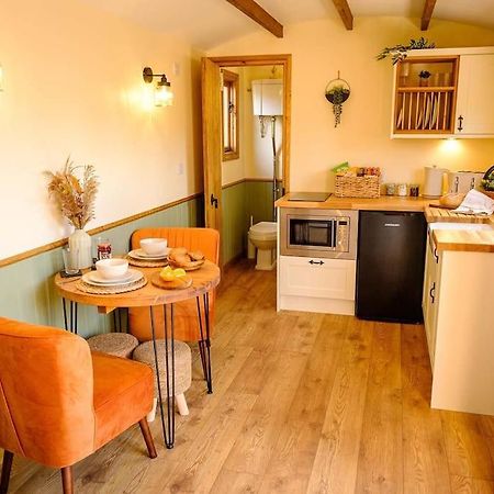 Lintmill Lodges - Heather Shepherds Hut Sorn Εξωτερικό φωτογραφία